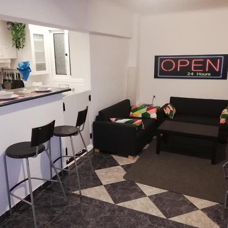 Ellanikou Apartment In Pankrati Vipgreece Athens Luaran gambar