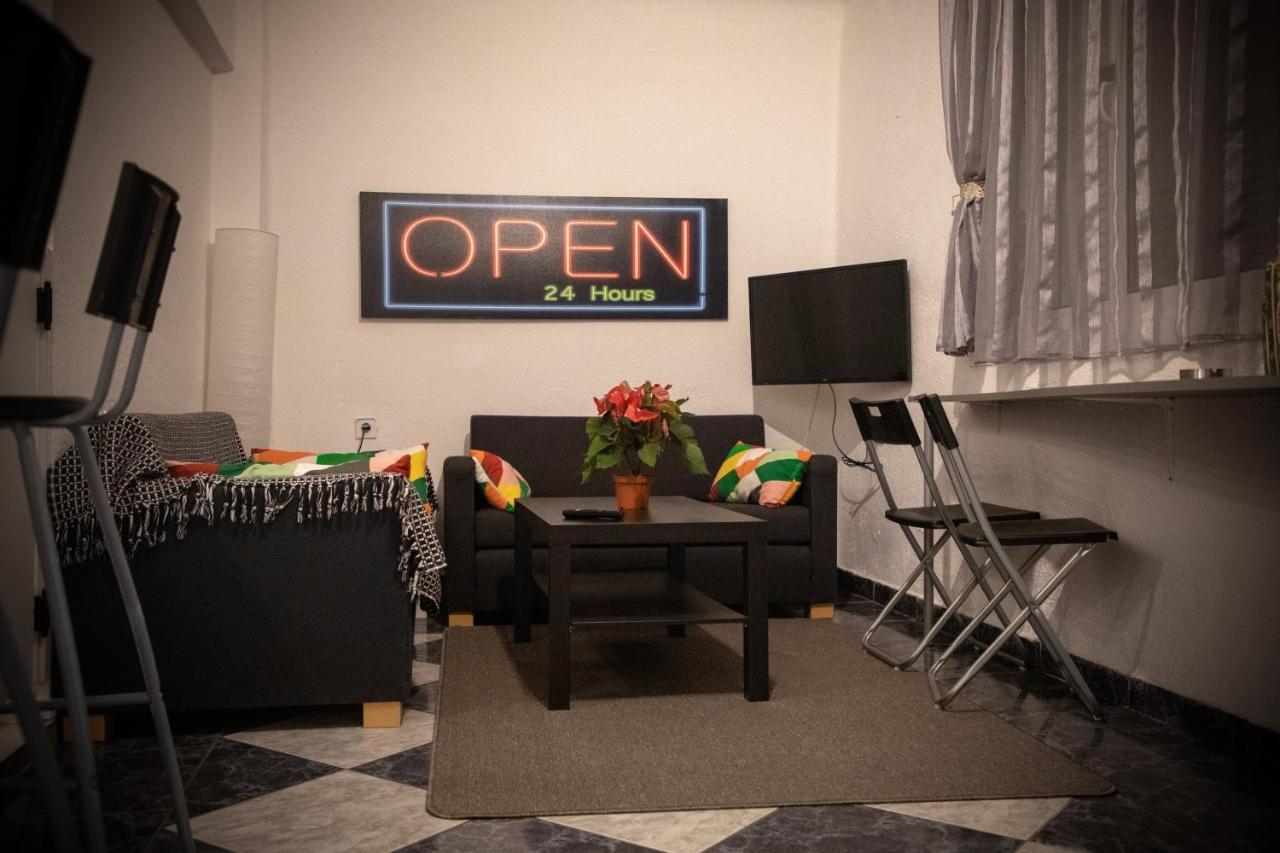 Ellanikou Apartment In Pankrati Vipgreece Athens Luaran gambar
